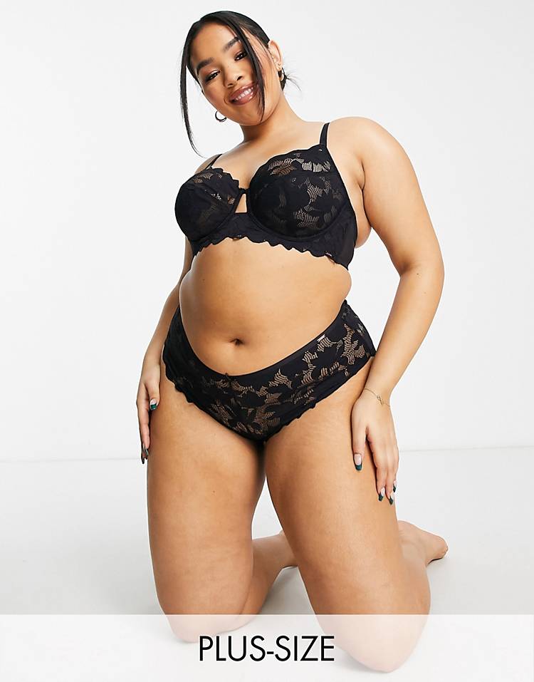 Dorina Curve Desire lace lingerie set in black